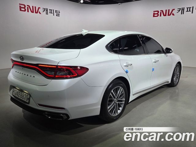 Hyundai Grandeur 2019 — photo 8