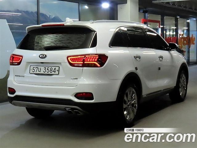 Kia Sorento 2018 — photo 4