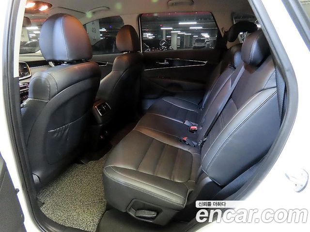 Kia Sorento 2018 — photo 7