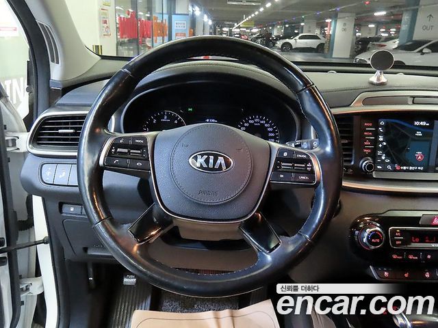 Kia Sorento 2018 — photo 8