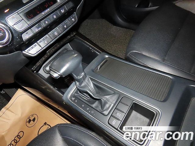 Kia Sorento 2018 — photo 12