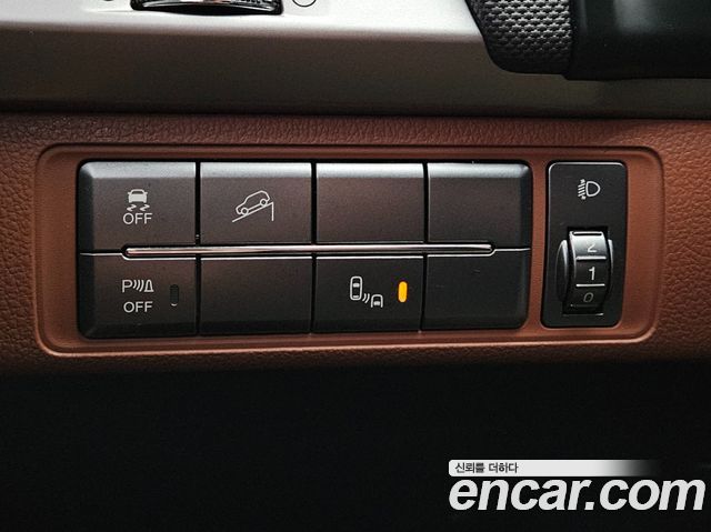 KG Mobility Rexton 2019 — photo 18