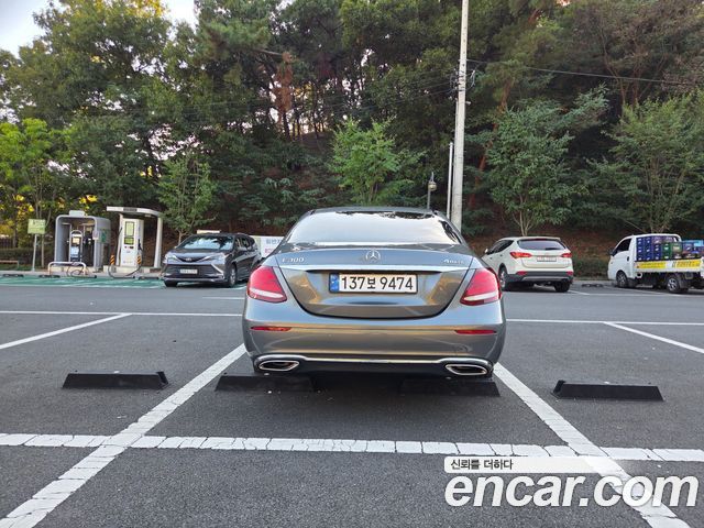 Mercedes-Benz E-Class 2018 — photo 4