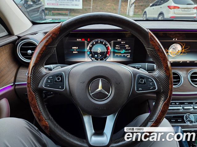 Mercedes-Benz E-Class 2018 — photo 7