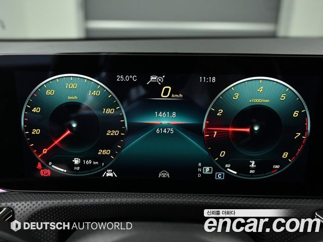 Mercedes-Benz CLA-Class 2022 — photo 8
