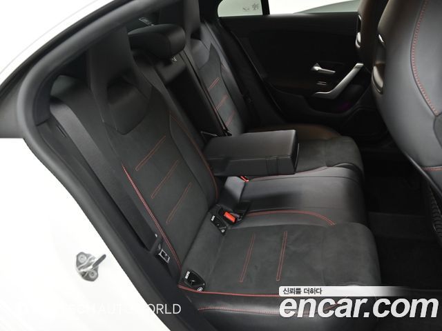 Mercedes-Benz CLA-Class 2022 — photo 12