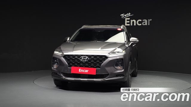 Hyundai Santafe 2019 — photo 3