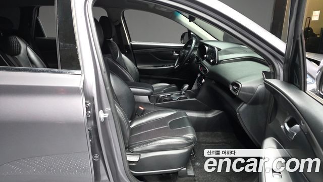 Hyundai Santafe 2019 — photo 11