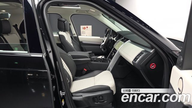Land Rover Discovery 2025 — photo 11