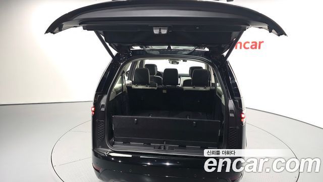 Land Rover Discovery 2025 — photo 20