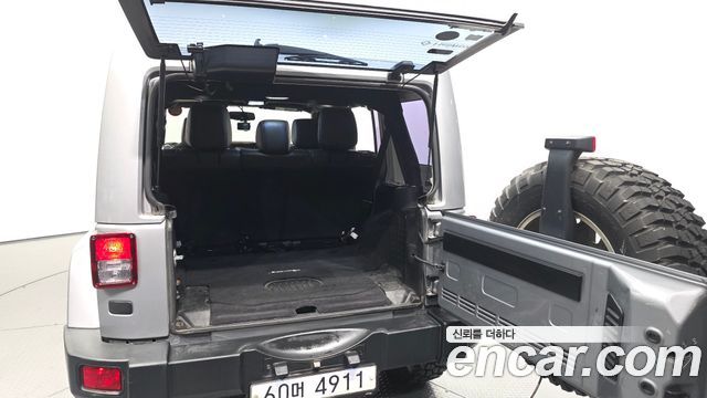 Jeep Wrangler 2015 — photo 20