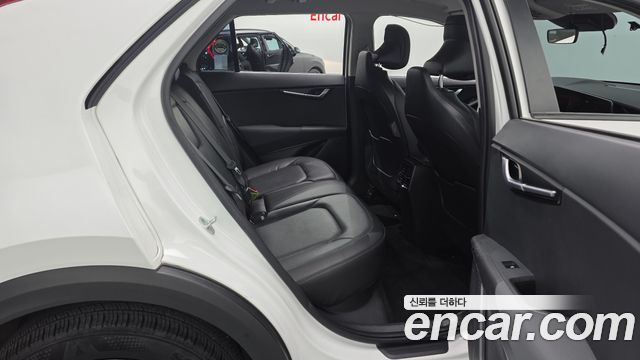 Kia Niro 2023 — photo 17