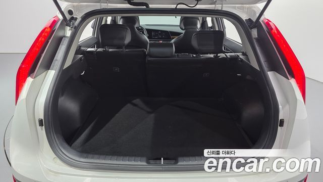 Kia Niro 2023 — photo 23