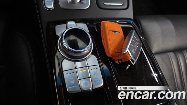 Genesis G90 2019 — photo 20