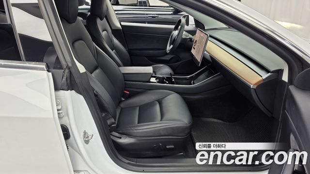 Tesla Model 3 2020 — photo 17