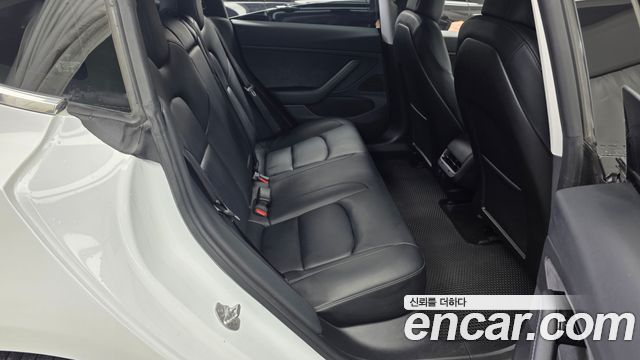Tesla Model 3 2020 — photo 18
