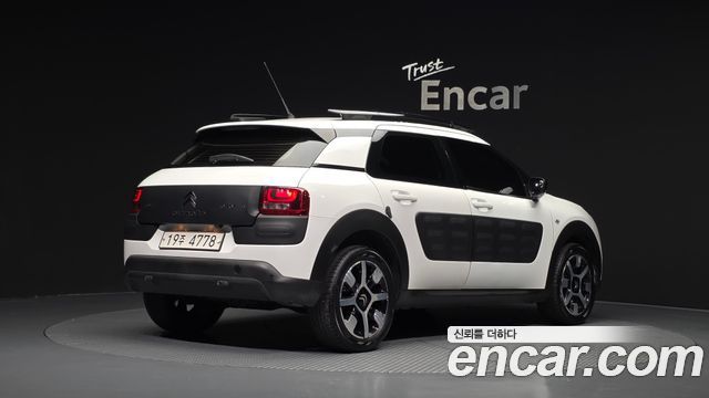 Citroën / DS C4 CACTUS 2017 — photo 2