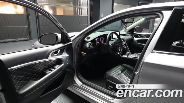 Genesis G70 2019 — photo 10