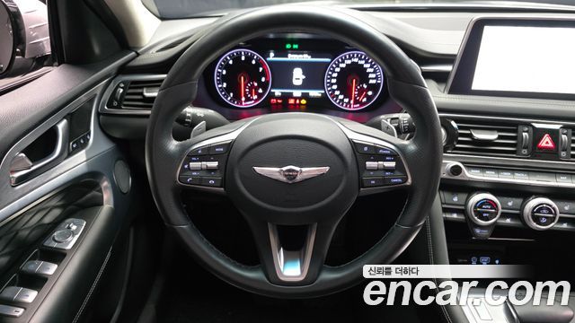 Genesis G70 2019 — photo 13