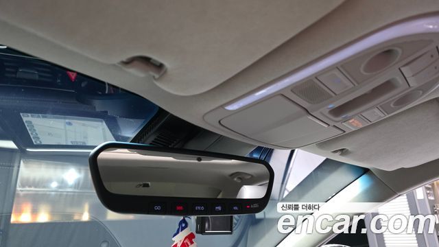 Genesis G70 2019 — photo 17