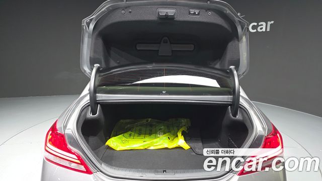 Genesis G70 2019 — photo 20