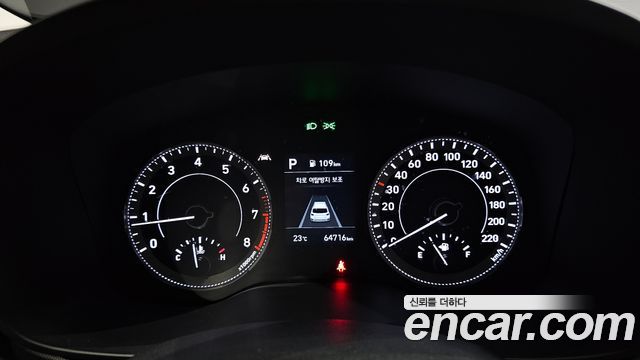 Hyundai Venue 2022 — photo 8