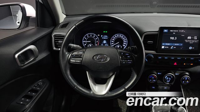 Hyundai Venue 2022 — photo 12