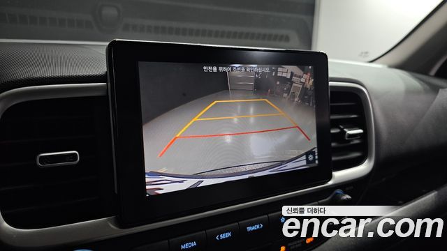 Hyundai Venue 2022 — photo 17