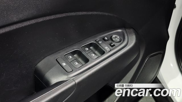 Hyundai Venue 2022 — photo 20
