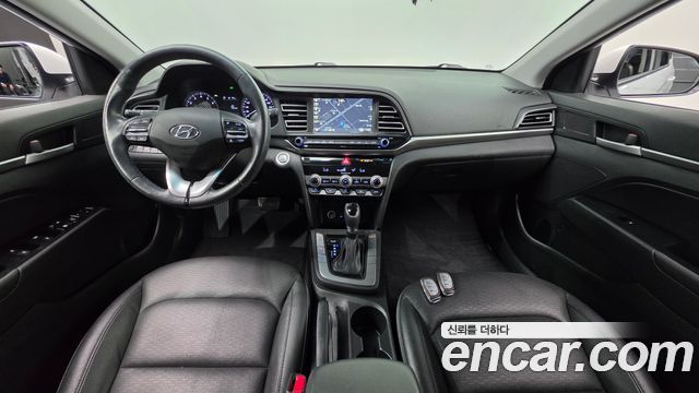 Hyundai AVANTE 2019 — photo 10