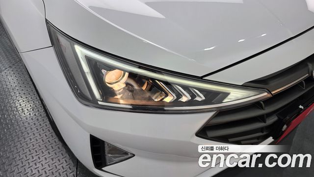 Hyundai AVANTE 2019 — photo 8
