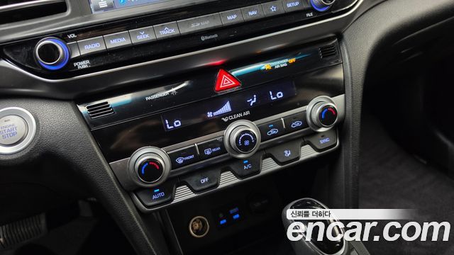 Hyundai AVANTE 2019 — photo 27