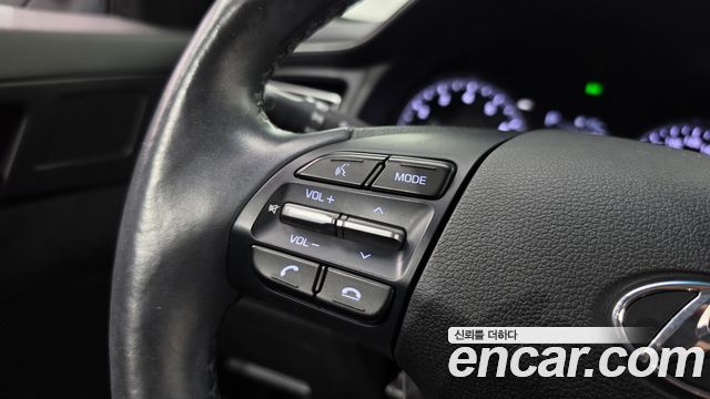 Hyundai AVANTE 2019 — photo 29