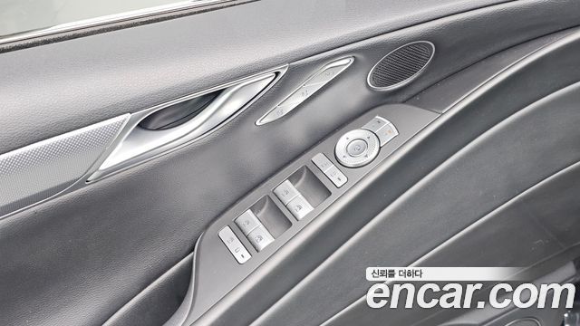 Genesis G80 2021 — photo 28