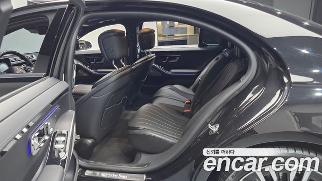 Mercedes-Benz S-Class 2022 — photo 17
