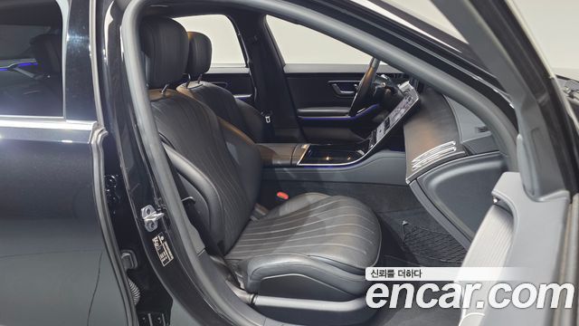 Mercedes-Benz S-Class 2022 — photo 18