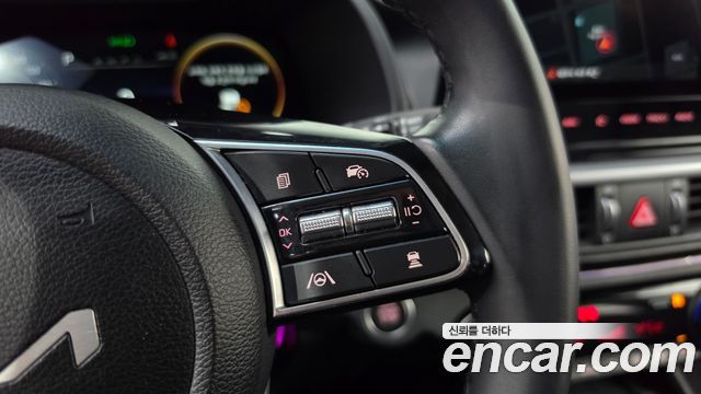 Kia K3 2022 — photo 22