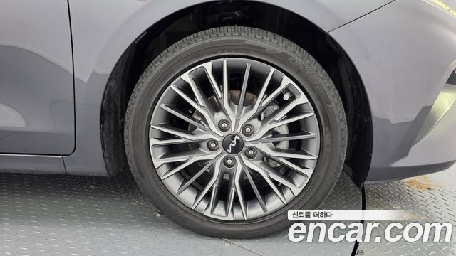 Kia K3 2022 — photo 7