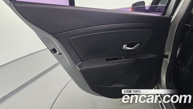 Renault Korea SM3 2016 — photo 15