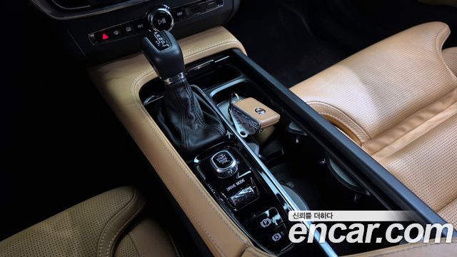 Volvo S90 2019 — photo 12