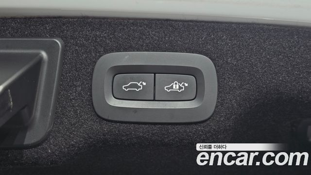 Volvo S90 2019 — photo 22