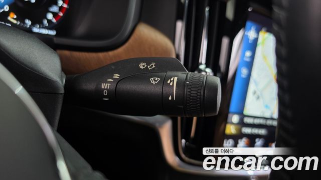 Volvo S90 2019 — photo 25