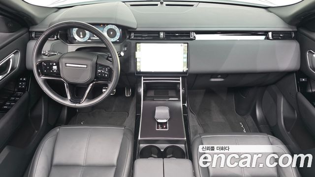 Land Rover Range Rover Velar 2026 — photo 7