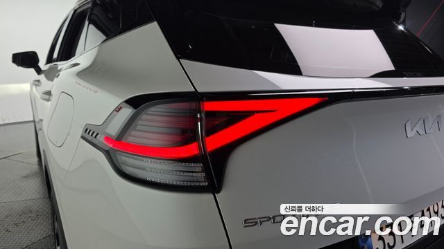 Kia Sportage 2023 — photo 9