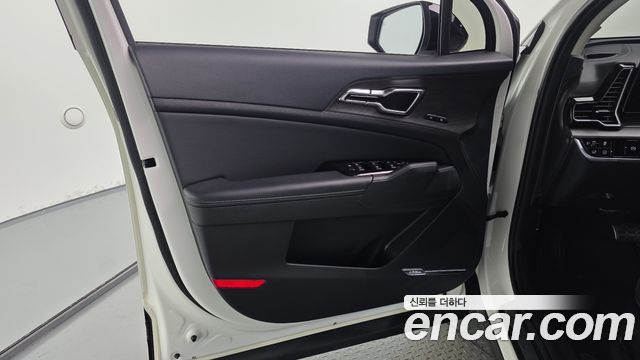 Kia Sportage 2023 — photo 14