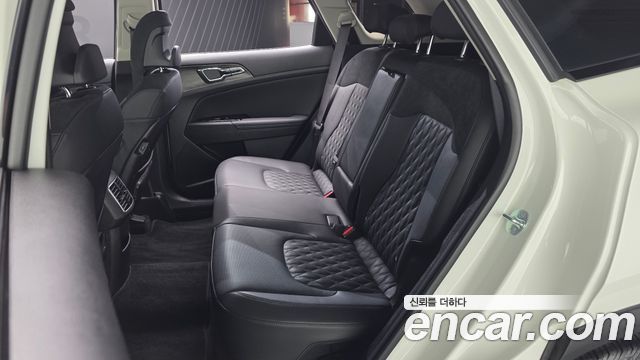 Kia Sportage 2023 — photo 16