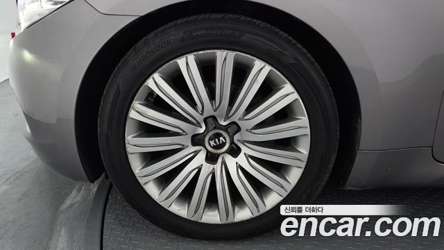 Kia K9 2014 — photo 5