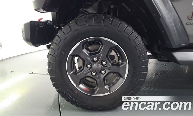 Jeep Gladiator 2023 — photo 5
