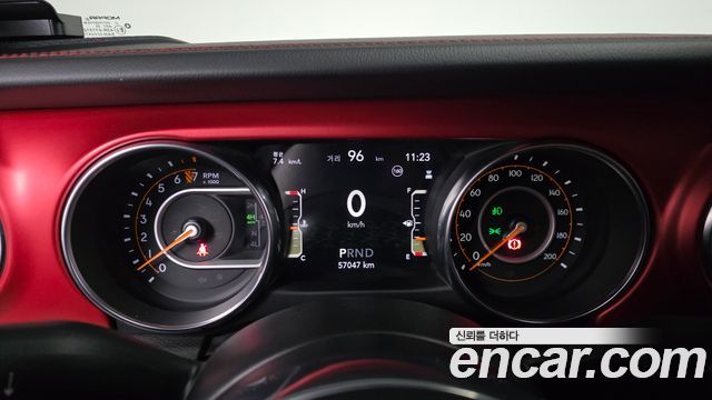 Jeep Gladiator 2023 — photo 11