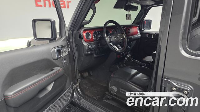 Jeep Gladiator 2023 — photo 13